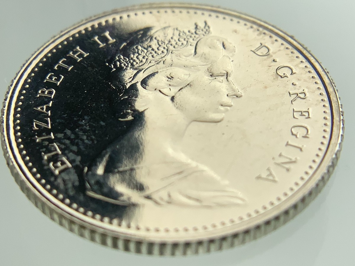 1974 Canada 10 Cents Dime KM#77.1 Uncirculated Coin From Set GG609