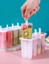 1pc RV Kitchen 4 Popsicle Mold With Cover Cute Popsicle Ice Cream Mold - NEW