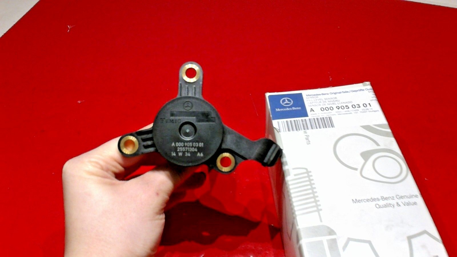 Mercedes W203 W271 Dodge Freightliner Sprinter Engine Oil Level Sensor