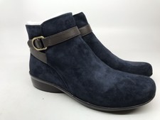 naturalizer cassandra navy