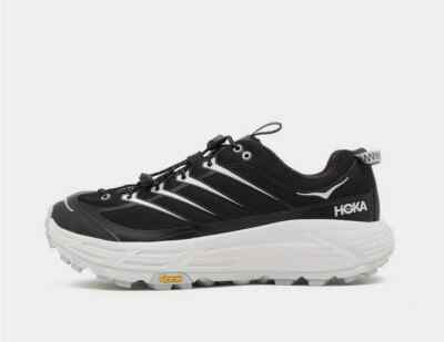 HOKA Mafate Three2 Laufschuhe in Schwarz