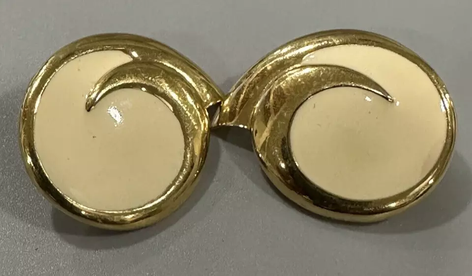 Pendientes Monet Vintage Esmalte Crema Tono Dorado Remolino Clip On Foto 4 de 4