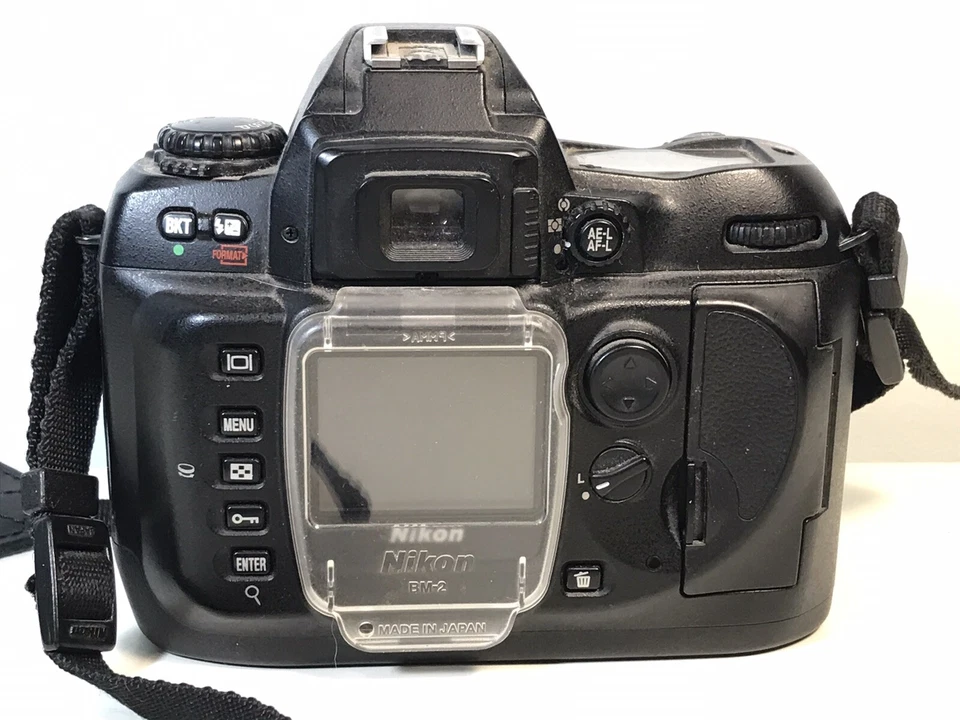 Nikon D100 6.1 MP Digital SLR Camera - Black (Body Only) - Image 2 of 4