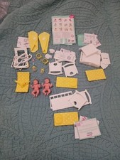 ZURU MY MINI BABY LOT OF BABIES AND ACCESSORIES SERIES 1 Yellow