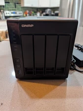 QNAP TS-451+ NAS, 16GB RAM, w/4 3TB WD Red drives. Fully working.