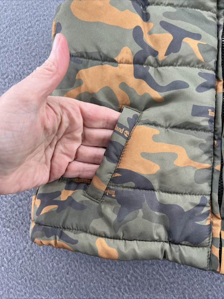 Chaleco Timberland Juvenil Talla 2T Estampado Camuflaje Puffer Cremallera Completa Sin Mangas Foto 2 de 4