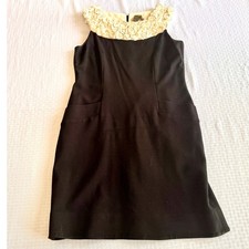 Taylor Black Rosette Collar Cocktail Dress Size 14 Sleeveless Floral Shift 3D