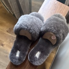 UGG Women's Gray Shearling Fur Slide Slippers Slip On Comfort Classic