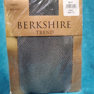 Berkshire Trend Black Fishnet Pantyhose Size 1-2  100-135 Lbs Net Tights