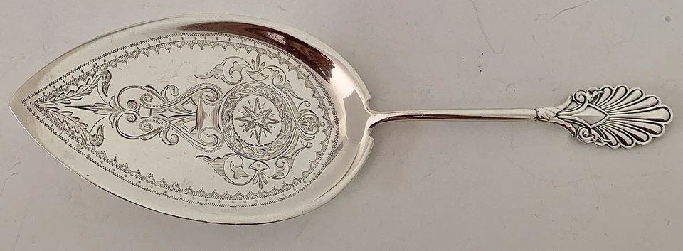 MONEDA GRIEGA GORHAM GRABADA A MANO O ESTERLINA TAMAÑO PEQUEÑO 8 1/2" SERVIDOR DE PASTEL 1865 Foto 4 de 4