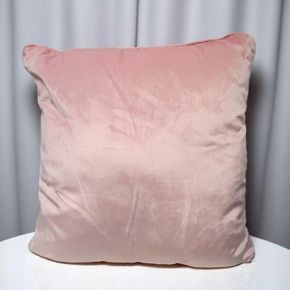 Cuscino Minnie Mouse - Cuscino morbido in peluche con disegno pastello, decorazione Disney - Immagine 2 di 4