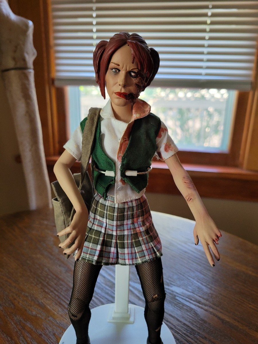 Sideshow Collectibles 1/6 The Dead Subject 1025 babysiter Red