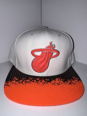 Miami Heat Mitchell & Ness Snapback Hat White Orange Black Splatter Green Brim