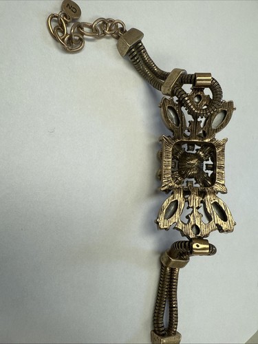 RJ Crystal On Antique Gold Bracelet 7.5 Inches - 第 4/4 張圖片