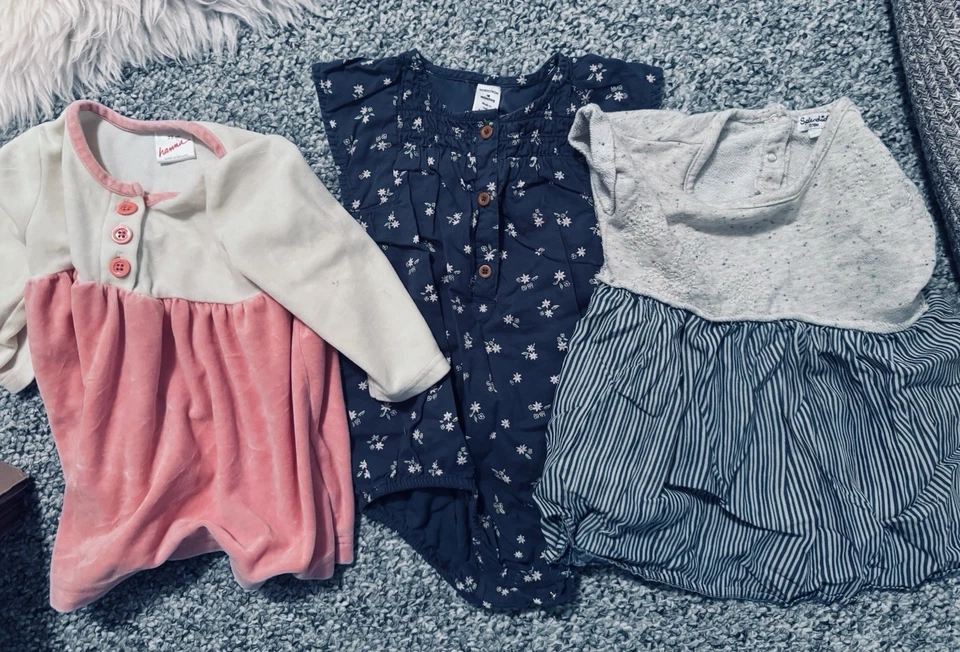 Vestidos para bebé niña/niño pequeño de 12-18 meses - Lote de 3 (Nordstrom, Hanna y Splendid) Foto 2 de 4