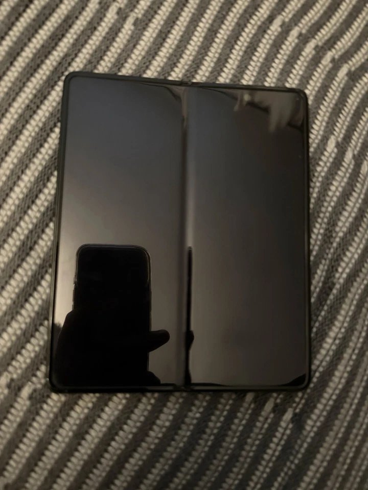 Samsung Galaxy Z Fold3 5G · 256GB, Foto 4 von 5