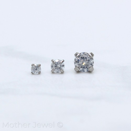 ROUND SIMULATED DIAMOND SILVER TITANIUM IMPLANT GRADE DERMAL PIERCING TOP 16G - Picture 1 of 11