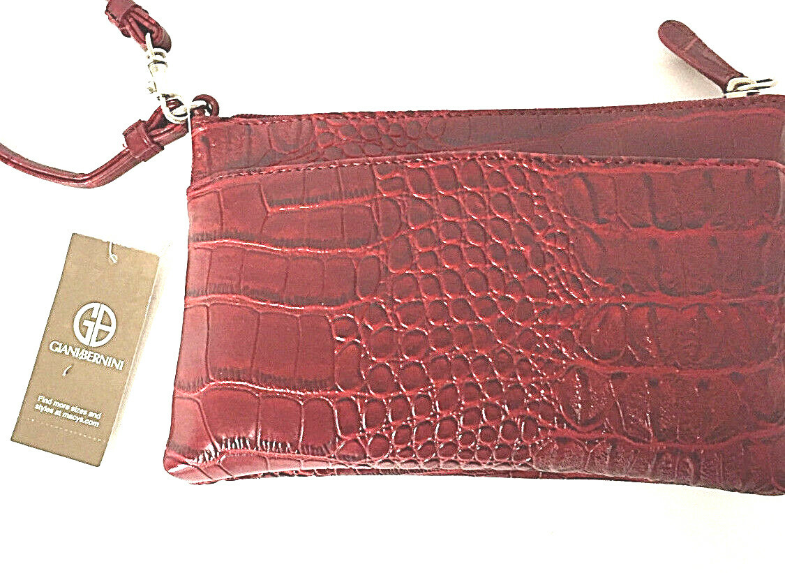 GIANI BERNINI CROCO EMBOSSED RED WRISTLET, RETAIL $54