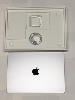 Apple MacBook Air M2 – 13 inch (2022) – 16GB RAM 256GB SSD Gray