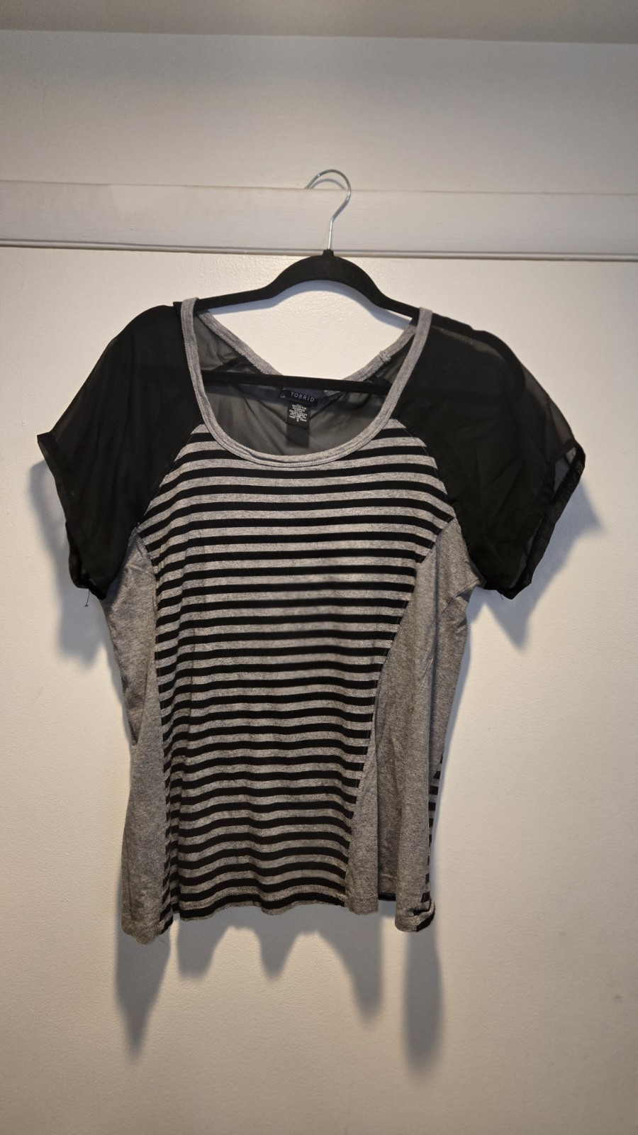 Torrid Blouse Women's Size 0 ( Large - 12) Black Gray Striped Sheer Back