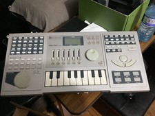 Vintage Oregon Scientific Wav DJ VM-108 music/DJ controller.