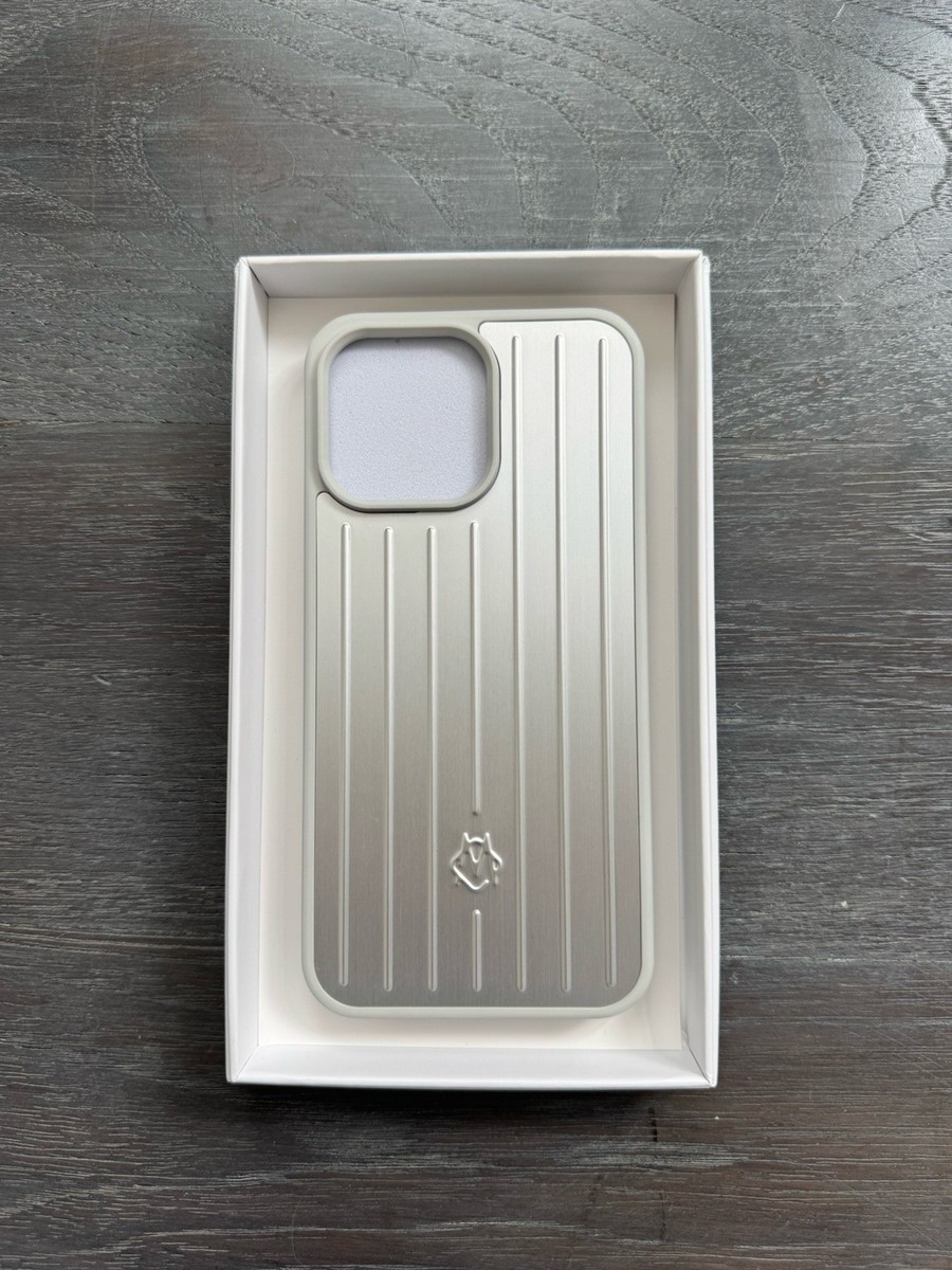 新品-未使用-RIMOWA iPhone 15 Pro ケース シルバー Rimowa iPhone 15 Pro Case Silver in Polycarbonate - US