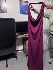 Stradivarius Low Back Burgundy Fitted Dress Size Large Never Worn