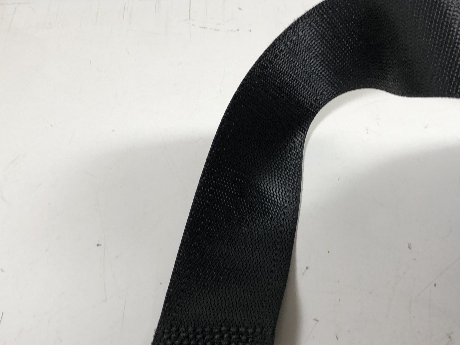03-13 Maserati Quattroporte M139 Rear Center Seatbelt Retractor OEM NERO Black