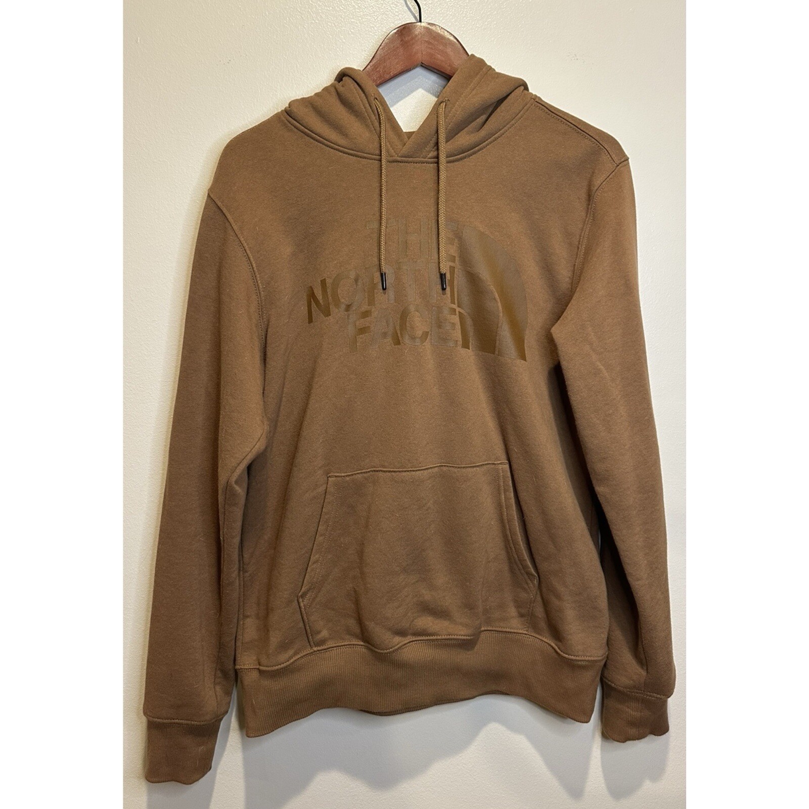 The North Face Men's Half Dome Pullover Hoodie in Size Small