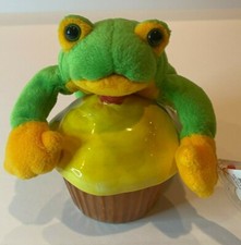 Ty Beanie Baby Smoochy the Frog (loves cupcakes) PVC MWMT + Bonus JUMPS Teenie