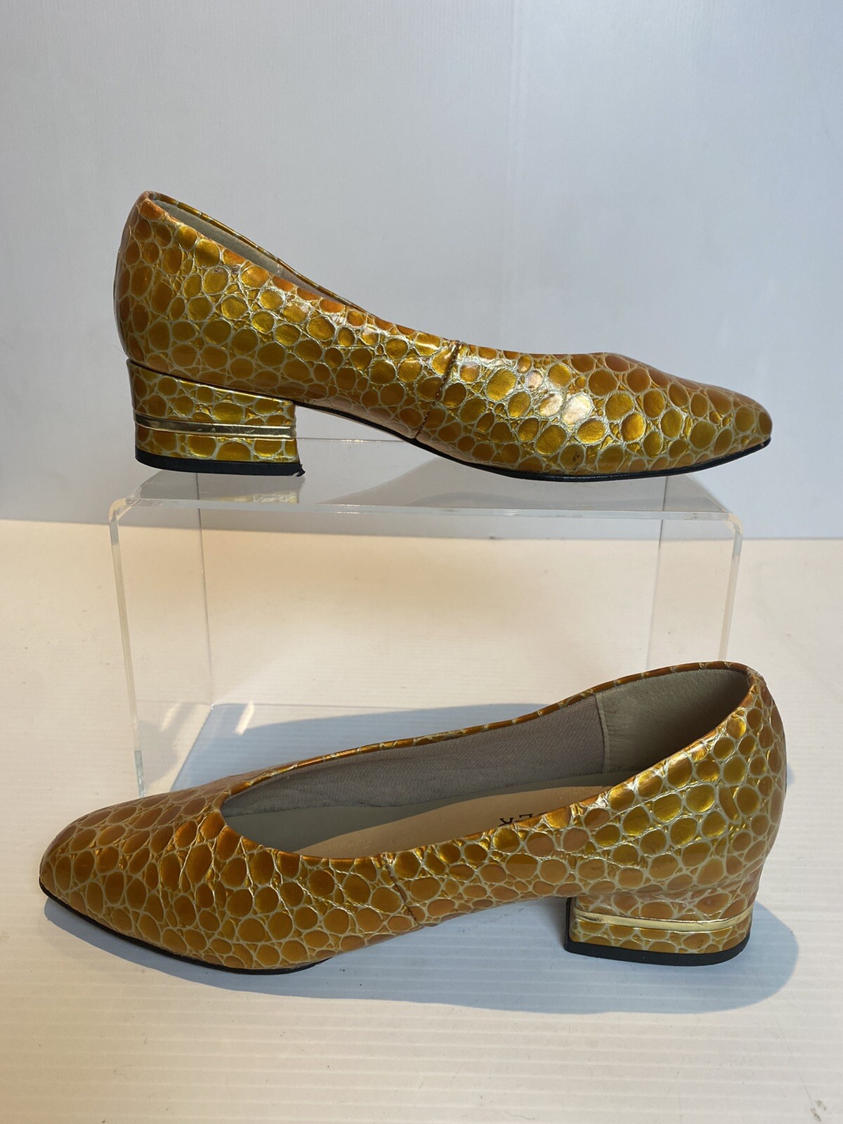 Ladies Vintage Sandler Easy Steps Leopard Leather Block Heel Shoes Size 7.5  70s | eBay