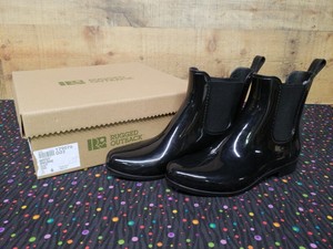 rugged outback rain boots