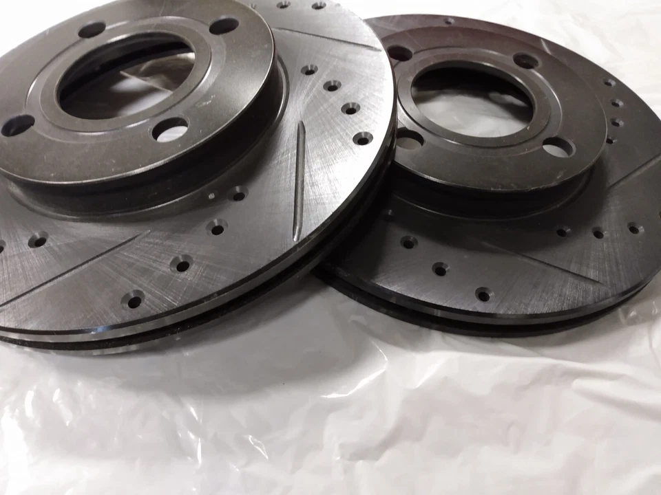 Juego de rotores de freno de disco delanteros perforados y ranurados premium (L/R) Audi Coupé 85-87 Foto 4 de 4