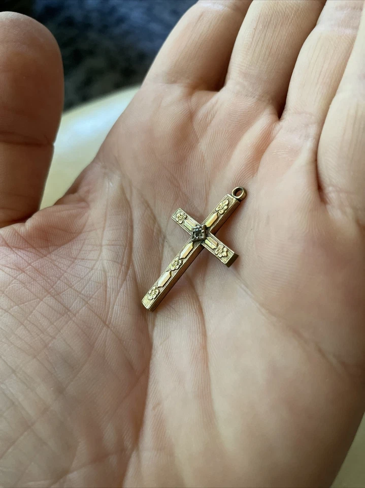 Vtg Antique Ornate 1/20 12K G.F. Yellow Gold Filled Pendant Floral Thick - Image 4 of 4