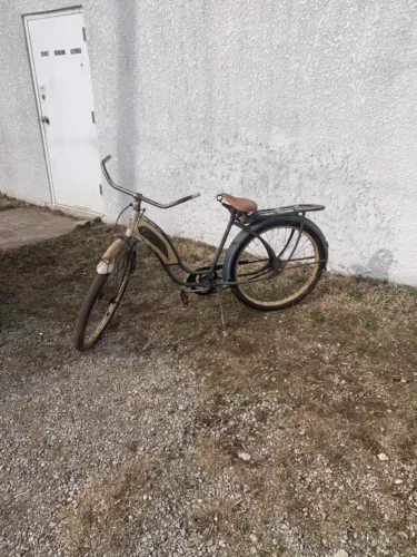 Antique Vintage 1950's Cleveland Roadmaster Bicycle 