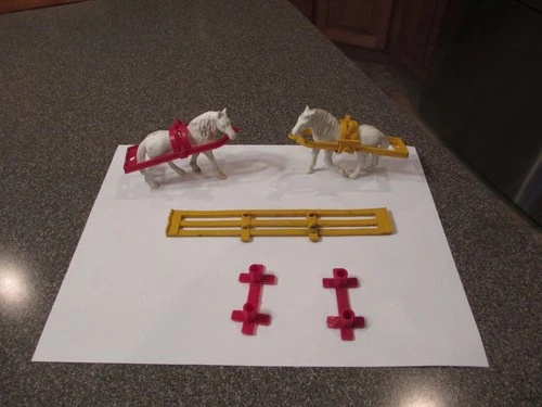 VINTAGE MPC PLAYSET HORSES & WAGON ACCESSORIES