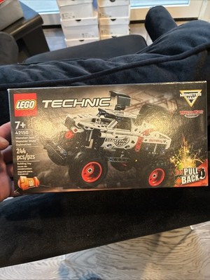 LEGO TECHNIC: Monster Jam Monster Mutt Dalmatian (42150)
