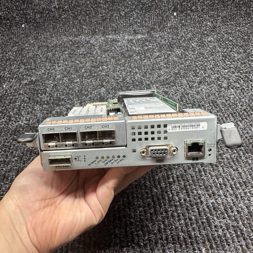 Módulo controlador de almacenamiento único Infortrend Technology ES S12F-R1840 2 GB de RAM Foto 2 de 4