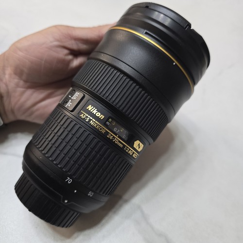 Used Lens - Nikon AF-S NIKKOR 24-70mm 1:2.8G ED Lens AF-S 24-70/2.8G - Picture 2 of 12