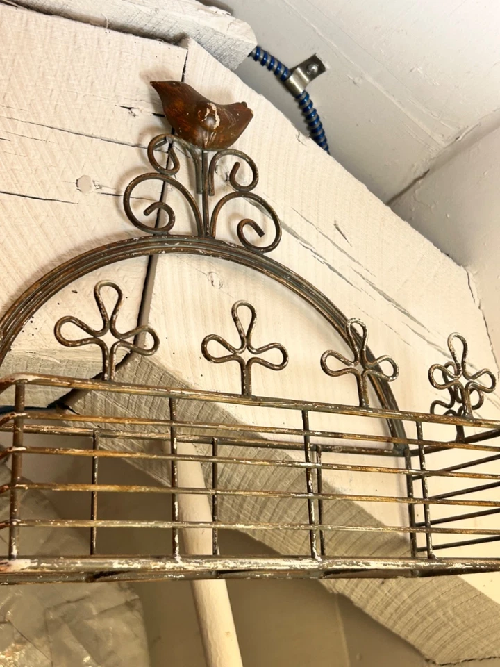 Jardinera victoriana francesa cruz celta hierro forjado caja montada en la pared Foto 3 de 4