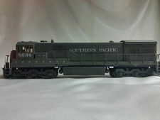 HO Scale Southern Pacific SP Diesel Locomotive #8634 RUNS (No Box)