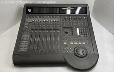 Mackie HUI Human User Interface 8-Channel Digital Audio Workstation