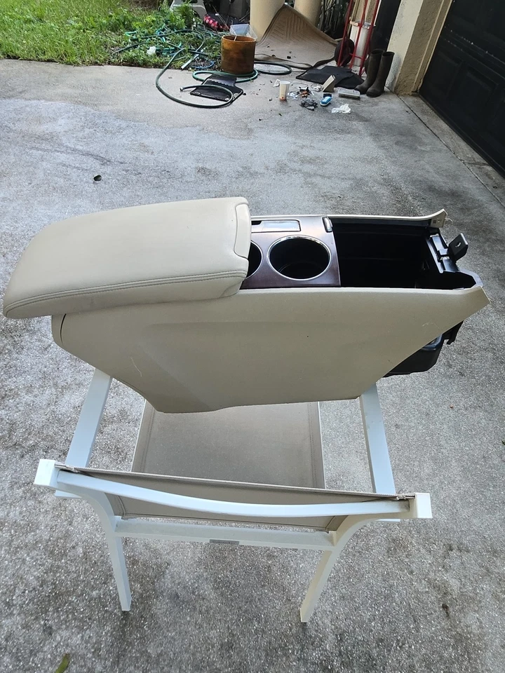 Toyota Venza 2009 consola central con portavasos OEM usado estado Foto 2 de 4