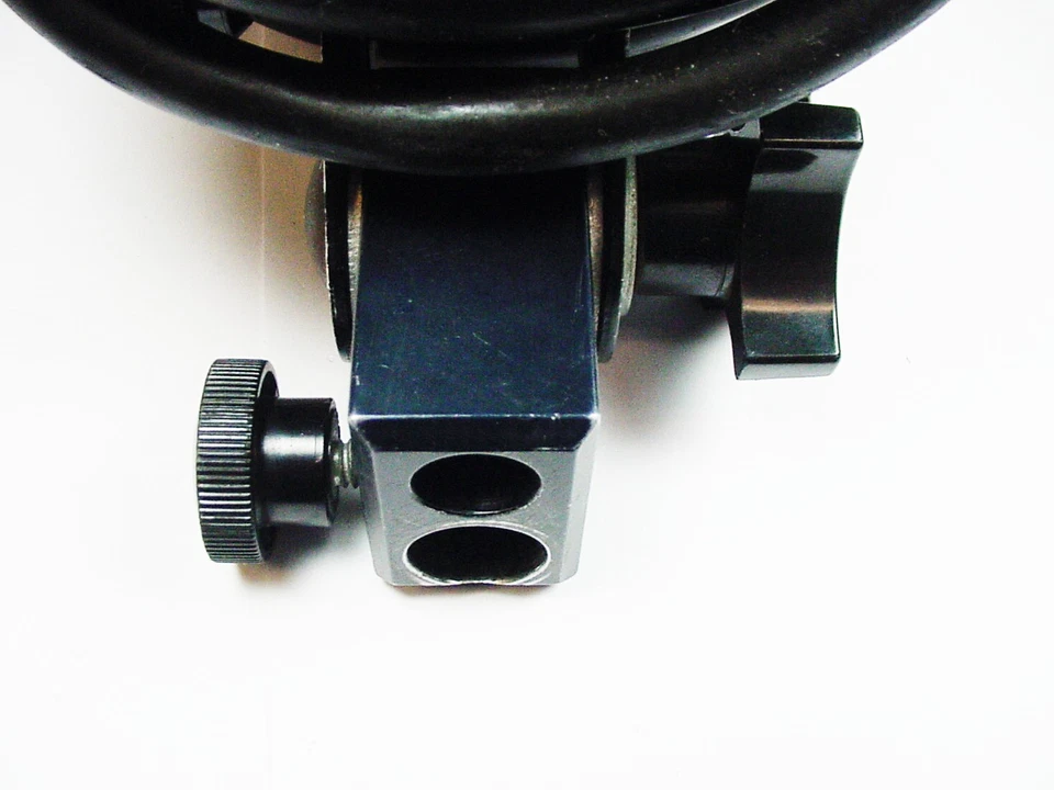 Cabezal de flash Dyna-lite 1835-01 (refrigerado por ventilador, 2000 w/s) | Para D804 II | Probado | $45 Foto 2 de 3