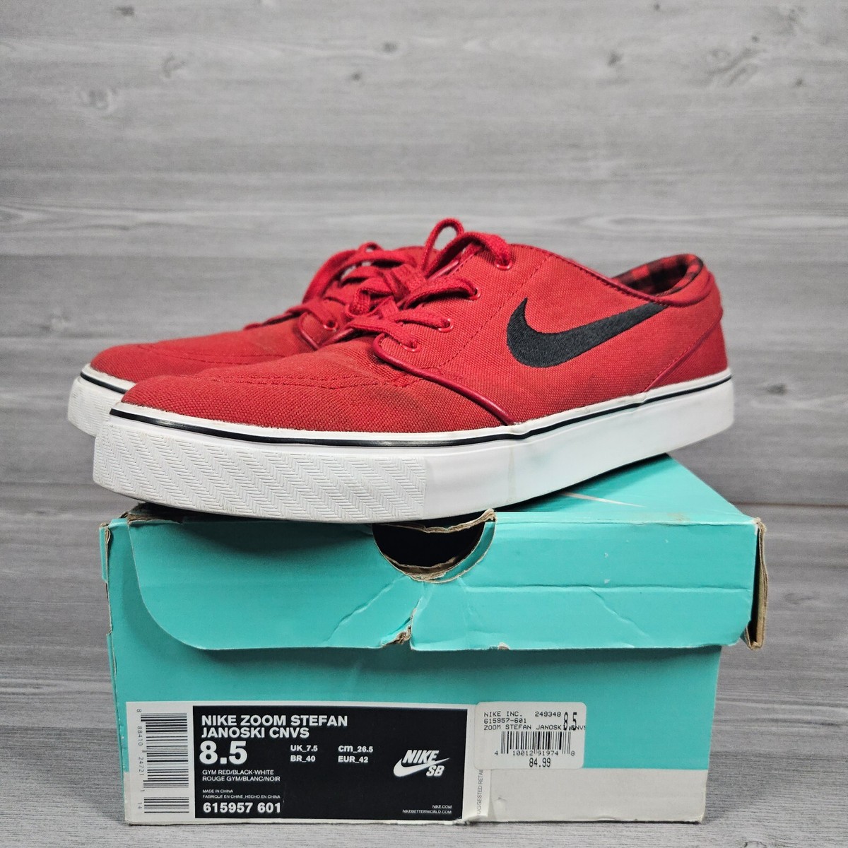 Nike SB Zoom Stefan Janoski Size 8.5 US Red Plaid Canvas