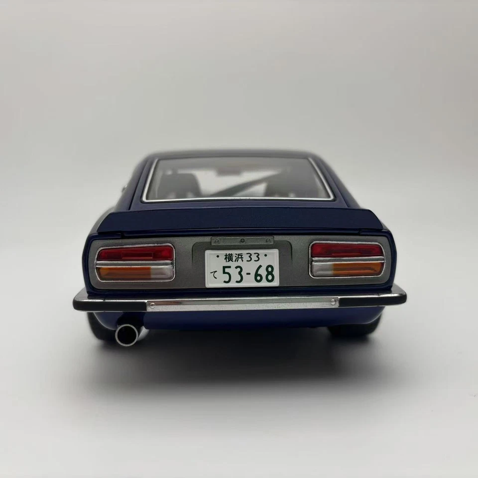Modelo de coche Autoart 1:18 Nissan Fairlady Z S30 Devil Z Bay Shore azul Foto 4 de 4