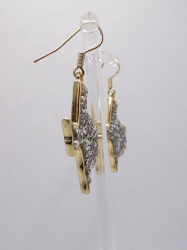 Pendientes colgantes Texas tono dorado con piedra brillante plateada - Imagen 4 de 7