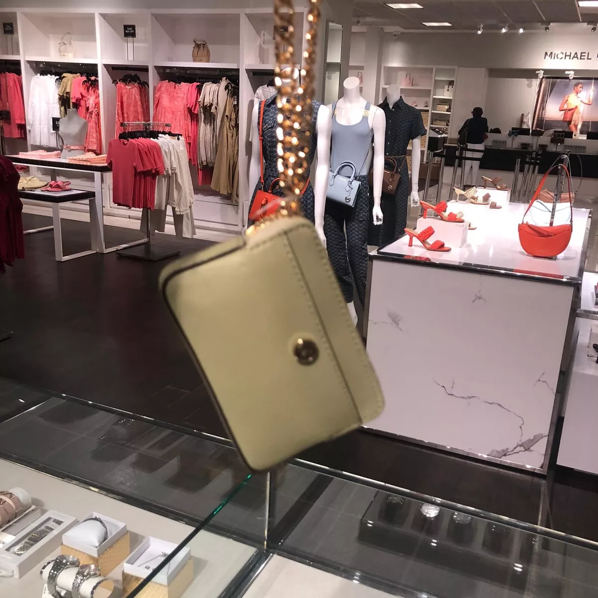 Michael kors wallet sale deals outlet