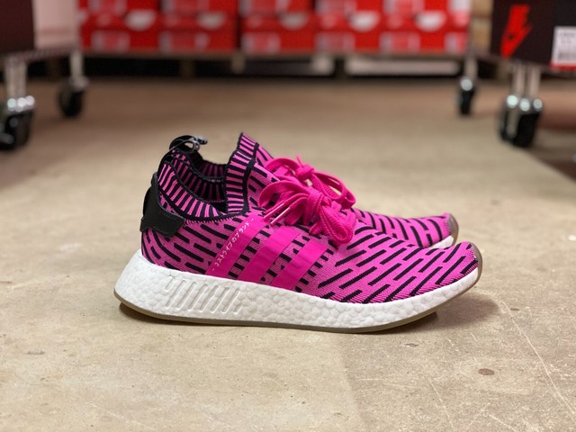 nmd r2 shock pink