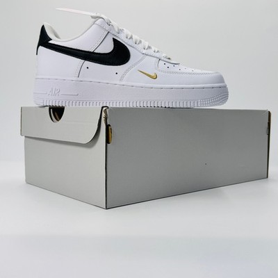 nike shoes with name on them